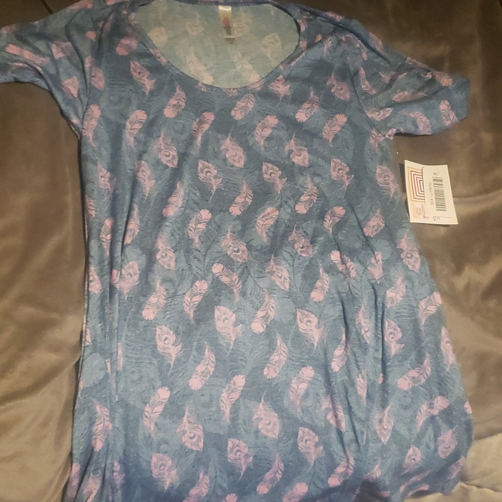 LulaRoe Perfect T-shirt